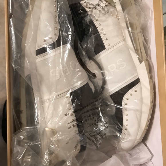 Michael Kors beautiful shoes - Picture 5 of 6